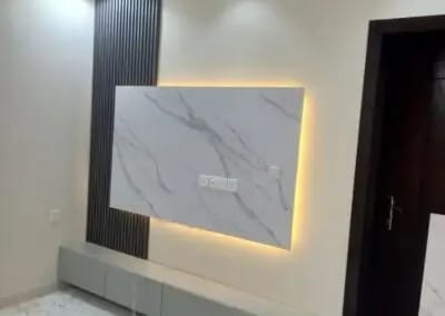 لوح تلفاز رخامي مضيء